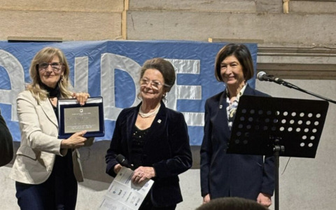La Preside su Rai 1: Eugenia Carfora nel 2025 ricevette in Loggia il «Premio Coraggio Gianna Spada»
