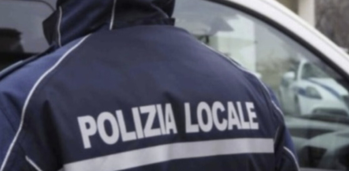 Polizia Locale di Brescia, in via Milano controllati 54 veicoli e diffidati tre esercizi commerciali