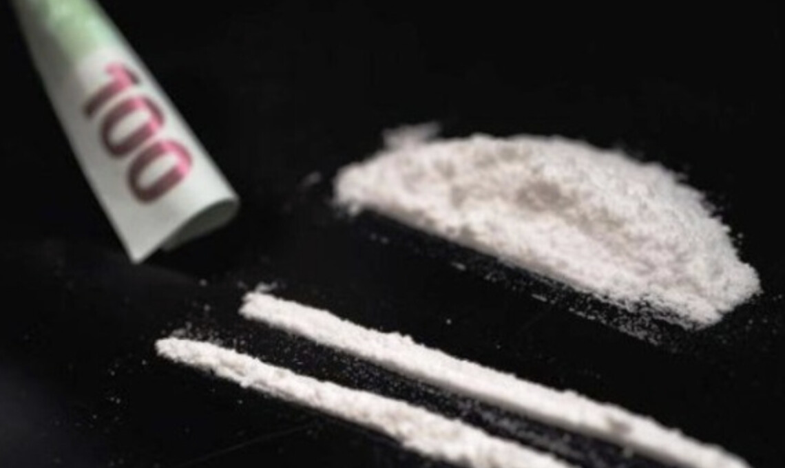 Brescia: arrestato un pusher 55enne, trovati 21 involucri di cocaina