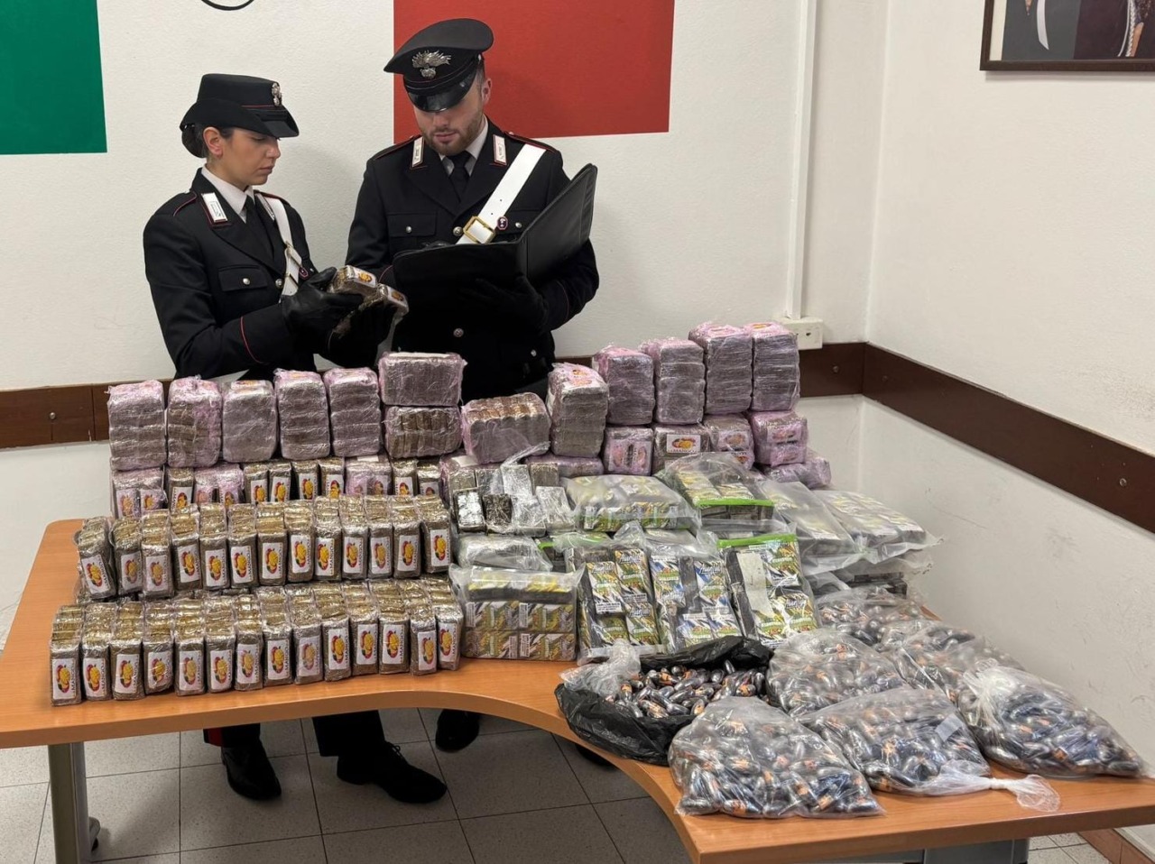 Rezzato, nasconde in garage 100 chilogrammi di hashish: arrestato un 29enne