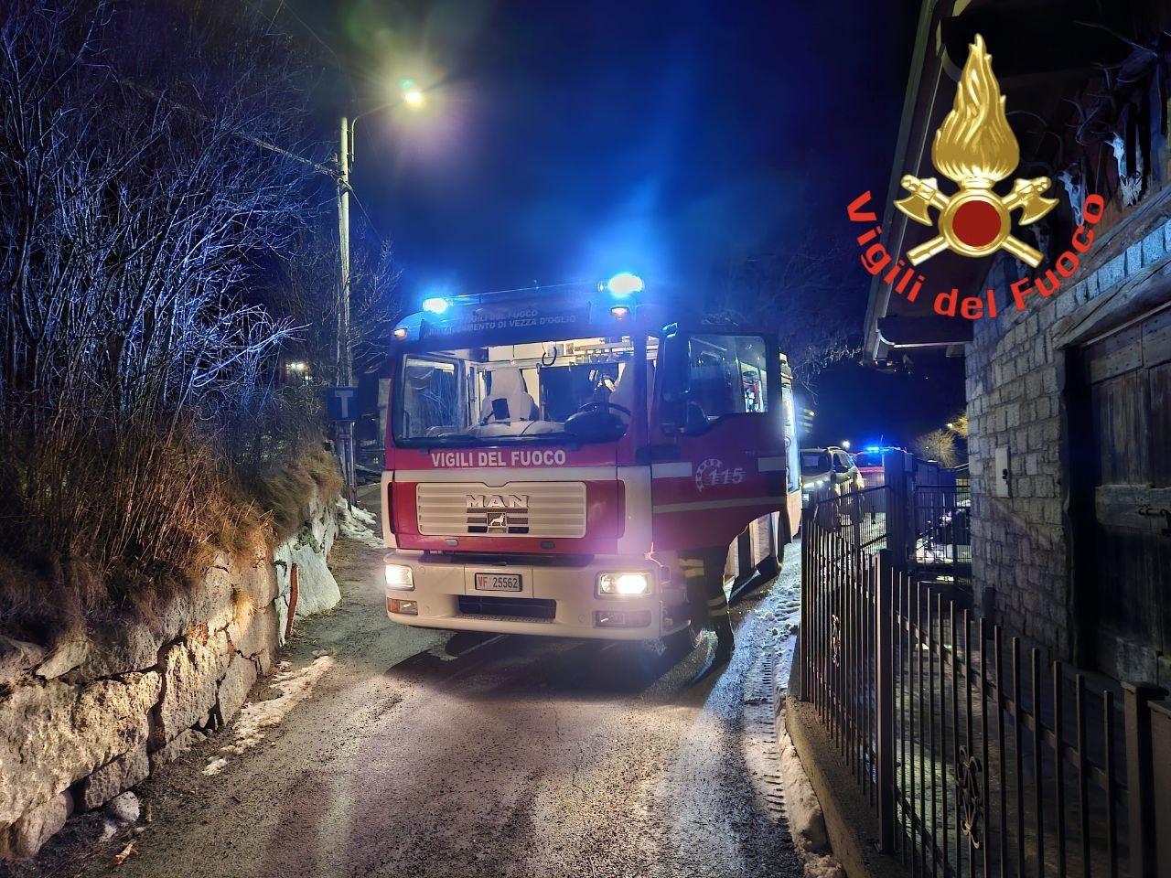 Scatta l'allarme incendio