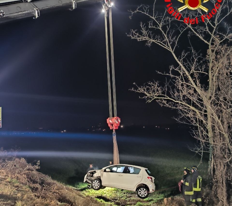 Scontro fra due auto