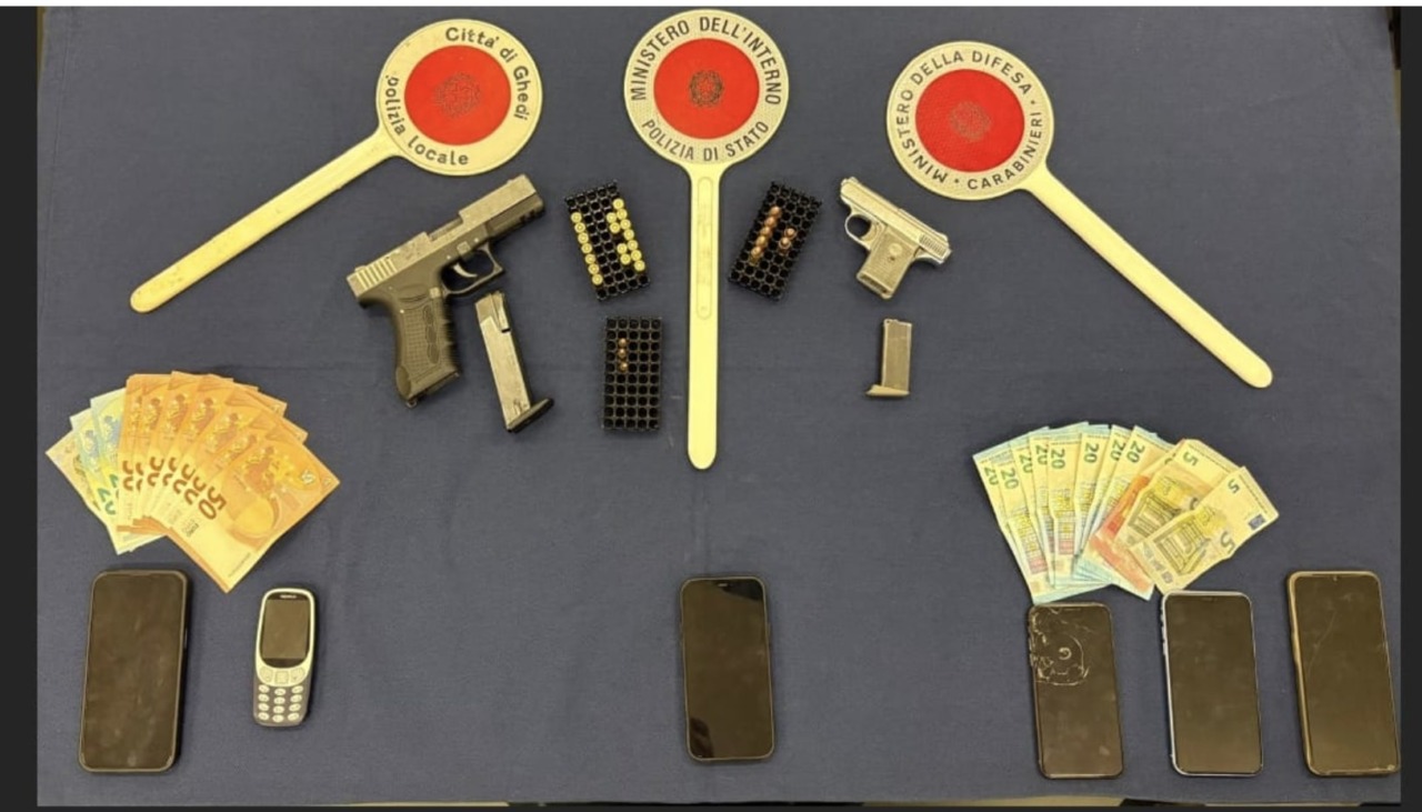 Sequestrano madre e figlio per estorcere un’auto di lusso e del denaro: tre arrestati