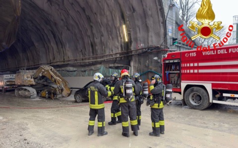 Vigili del Fuoco: simulato un incendio nel cantiere di una galleria