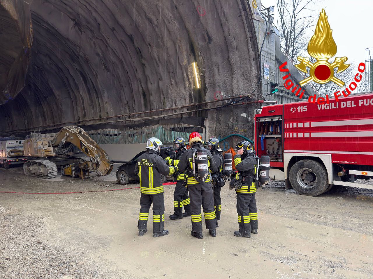 Vigili del Fuoco: simulato un incendio nel cantiere di una galleria