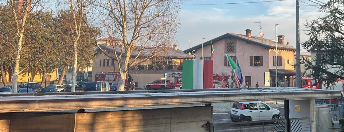 Incendio a Offlaga, Vigili del fuoco al lavoro