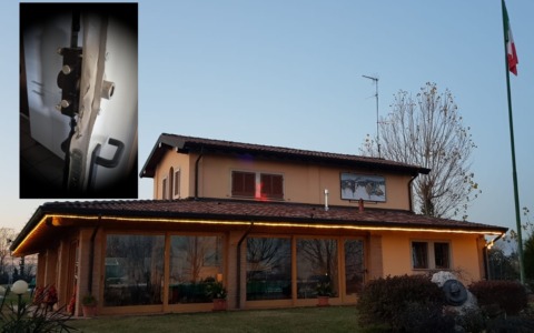 Blitz dei ladri nella sede degli Alpini di Rovato