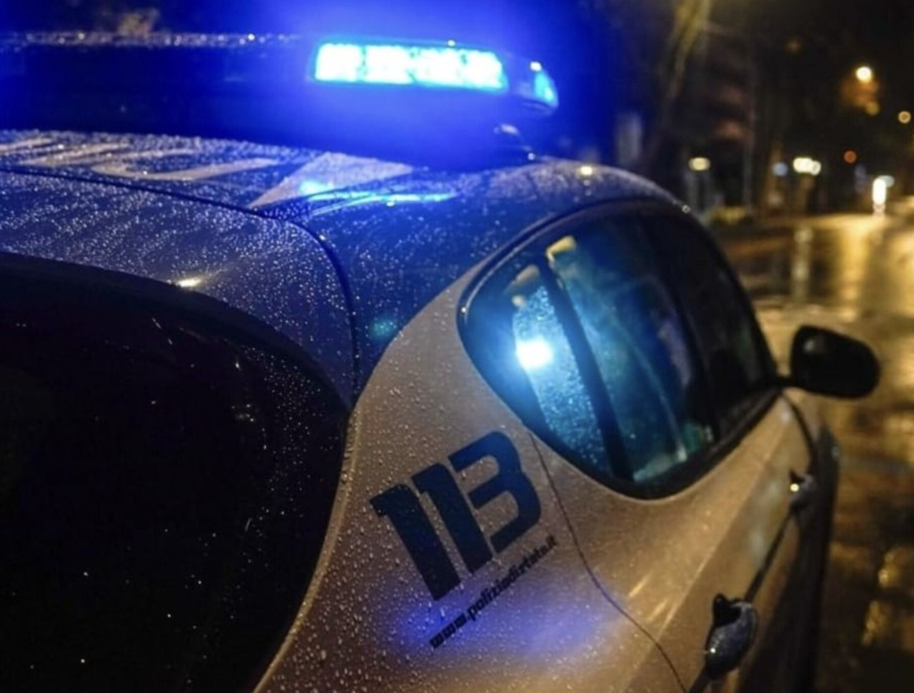 Brescia: in strada con coltelli a serramanico e storditore elettrico, denunciate due ragazzine minorenni