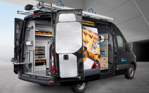 Apre la nuova filiale di Store Van a Brescia