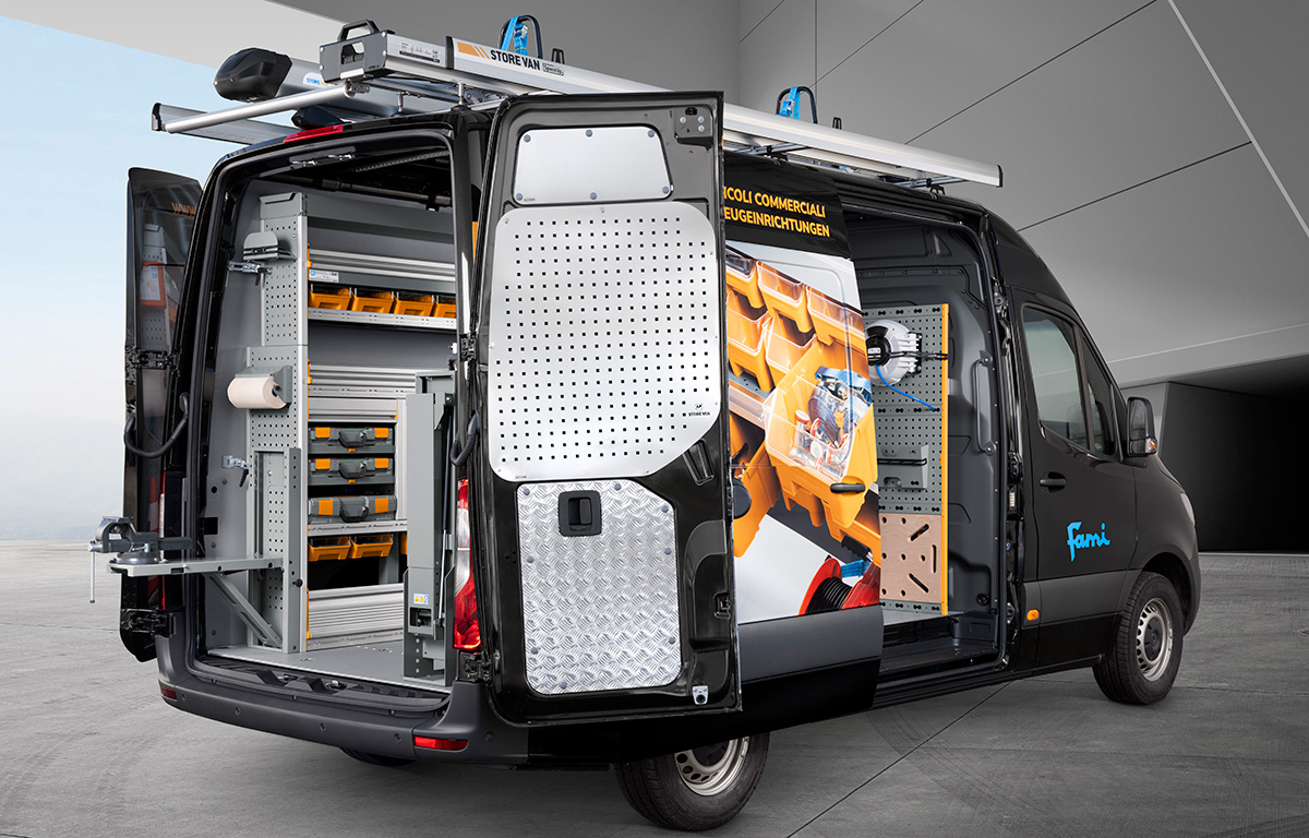 Apre la nuova filiale di Store Van a Brescia