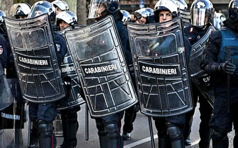 Rissa tra tifosi fuori dallo stadio di Palazzolo: identificati 5 dei coinvolti