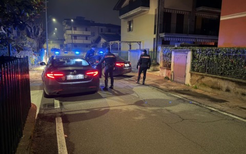 Sorpreso a rubare in un garage: arrestato 33enne a Palazzolo sull’Oglio