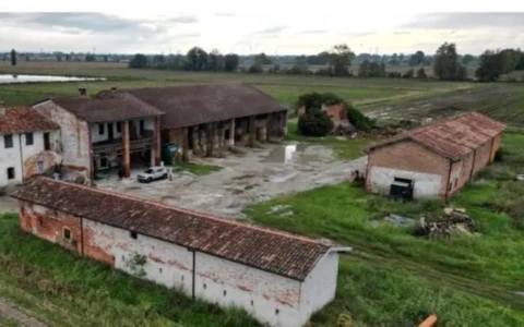 Nuovo bando per gli immobili della Rsa. La minoranza: “Dal sovrapprezzo al sottoprezzo senza spiegazioni”.