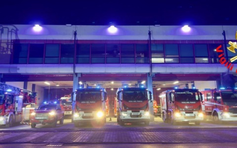 Il distaccamento dei Vigili del fuoco si tinge di viola