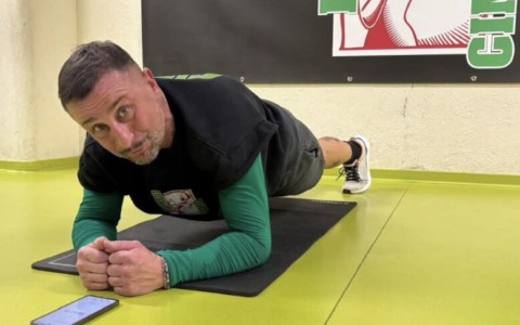 Addio al paracadutista Simone Bacchiega, a Pontevico insegnava l’arte della box