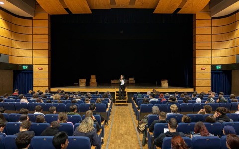 “Creature”: oltre 350 studenti bresciani al Santa Giulia per lo spettacolo organizzato da Confindustria