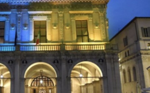 Endometriosi: Palazzo Loggia illuminato di giallo, ecco quando