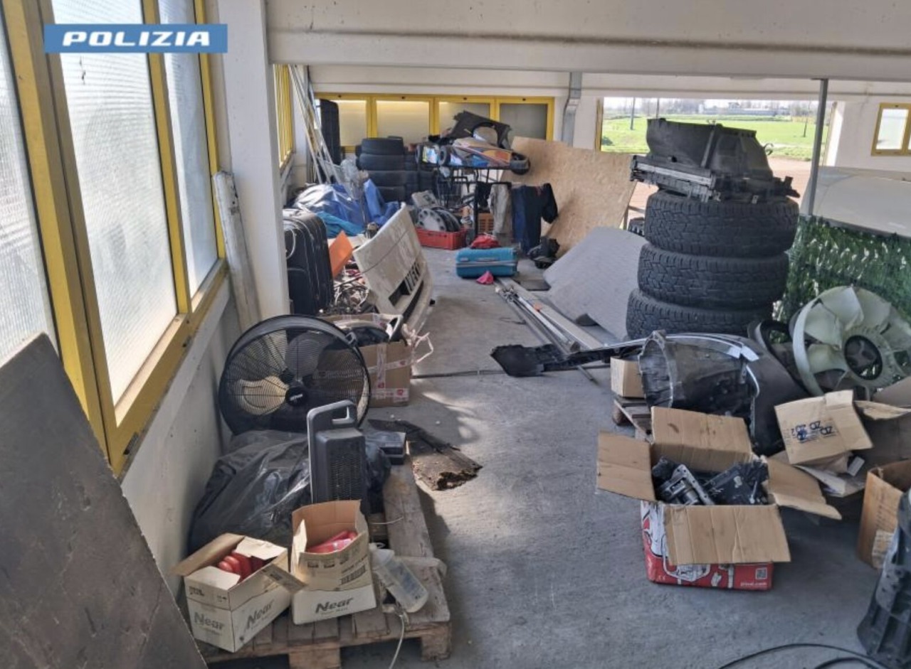 Gestione illecita di rifiuti e officina abusiva: la scoperta a Gambara