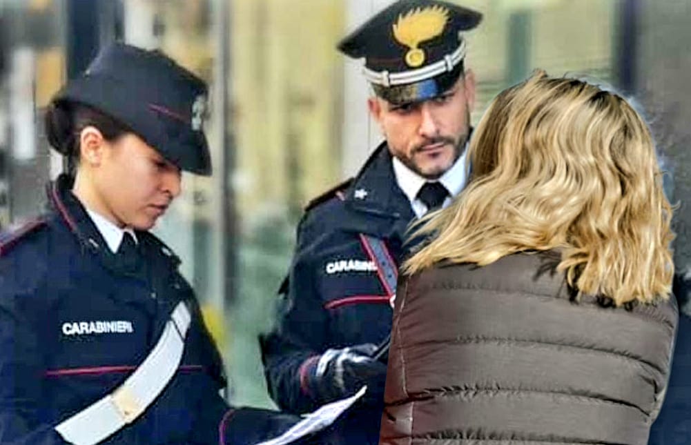 Perseguita la ex compagna e la blocca su un autobus: arrestato