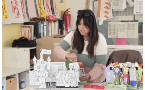 Avis incanta i piccoli: a scuola la favola che insegna la solidarietà