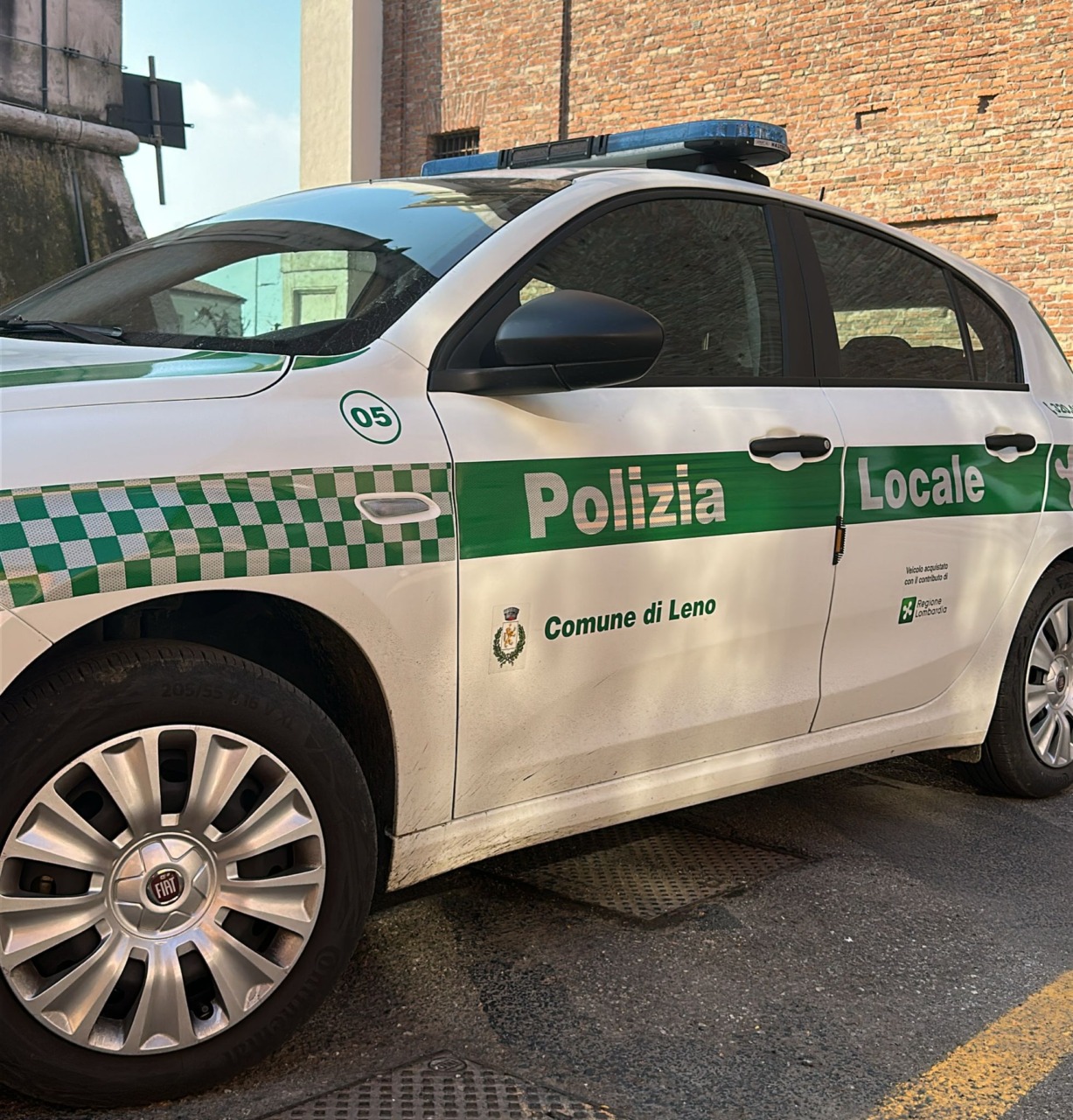 Leno: arrestato dopo un rocambolesco inseguimento della Locale, alla guida senza patente e con merce rubata