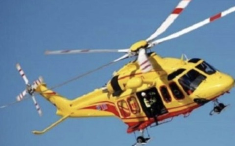 Sale Marasino: 23enne perde il controllo del parapendio e precipita da oltre sei metri