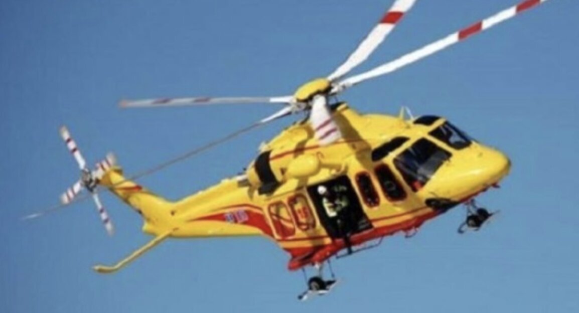 Statale 42 a Darfo Boario Terme: due auto si scontrano, arriva l’elisoccorso