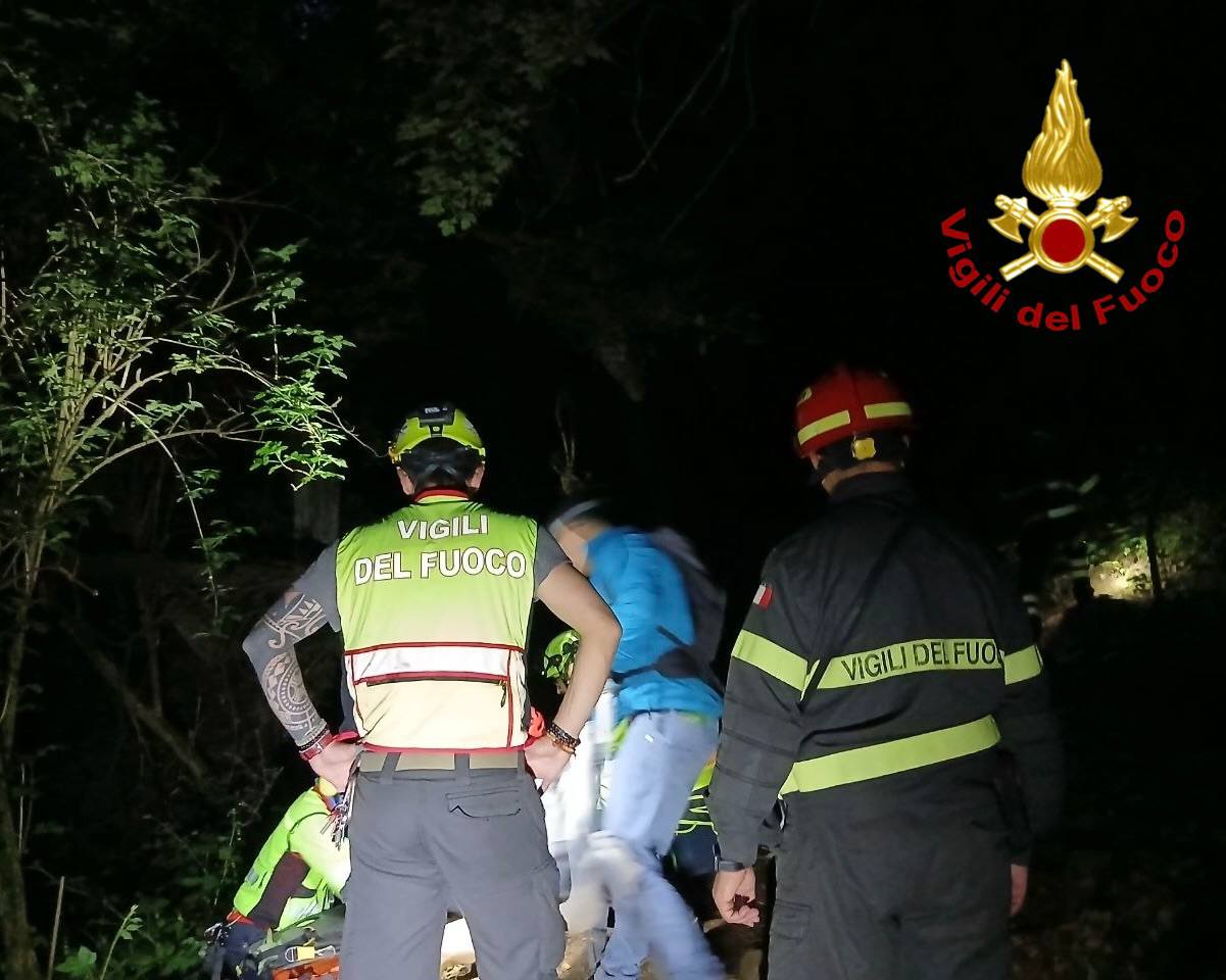 Brescia: ciclista si infortuna in località San Gottardo, l’intervento dei Vigili del Fuoco