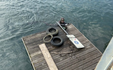 Canottieri Garda Salò e Apnea Club Brescia: insieme per ripulire i fondali del porto Mauro Melzani
