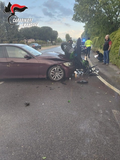 Castiglione delle Stiviere: scontro tra un’auto e una moto