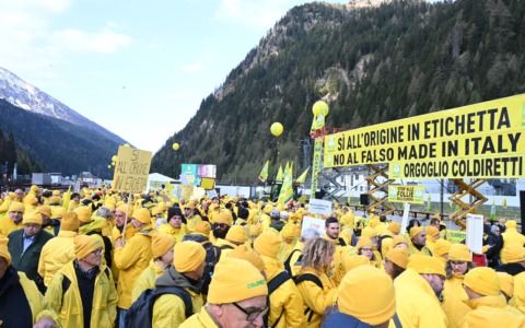 Coldiretti: protesta al Brennero sul cambio del codice doganale, presenti anche gli agricoltori bresciani