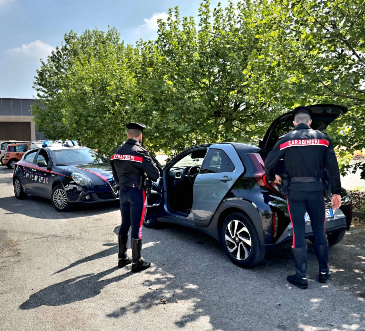 Furti nei parcheggi e fuga folle, finita a Chiari: tre arresti dopo inseguimento in Franciacorta