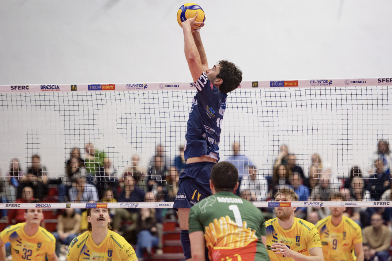 Il San Filippo ospita la sfida tra la Consoli Sferc Brescia e la Tinet Prata di Pordenone: cresce l’attesa