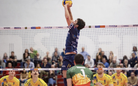 Il San Filippo ospita la sfida tra la Consoli Sferc Brescia e la Tinet Prata di Pordenone: cresce l’attesa