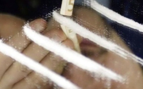 Nave: cocaina nascosta nella siepe, in manette un 49enne