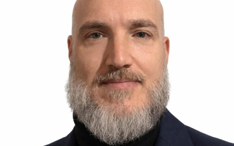 Toscolano Maderno, in biblioteca la presentazione de “L’orologiaio” di Stefano Zanola