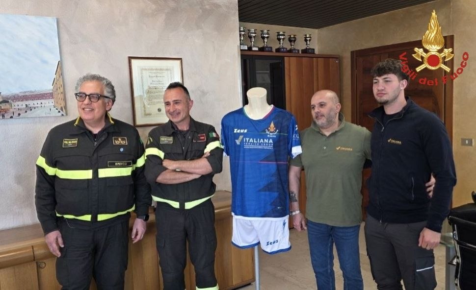 Vigili del Fuoco di Brescia: una delegazione al torneo interforze internazionale di calcio a 5 a Maiorca