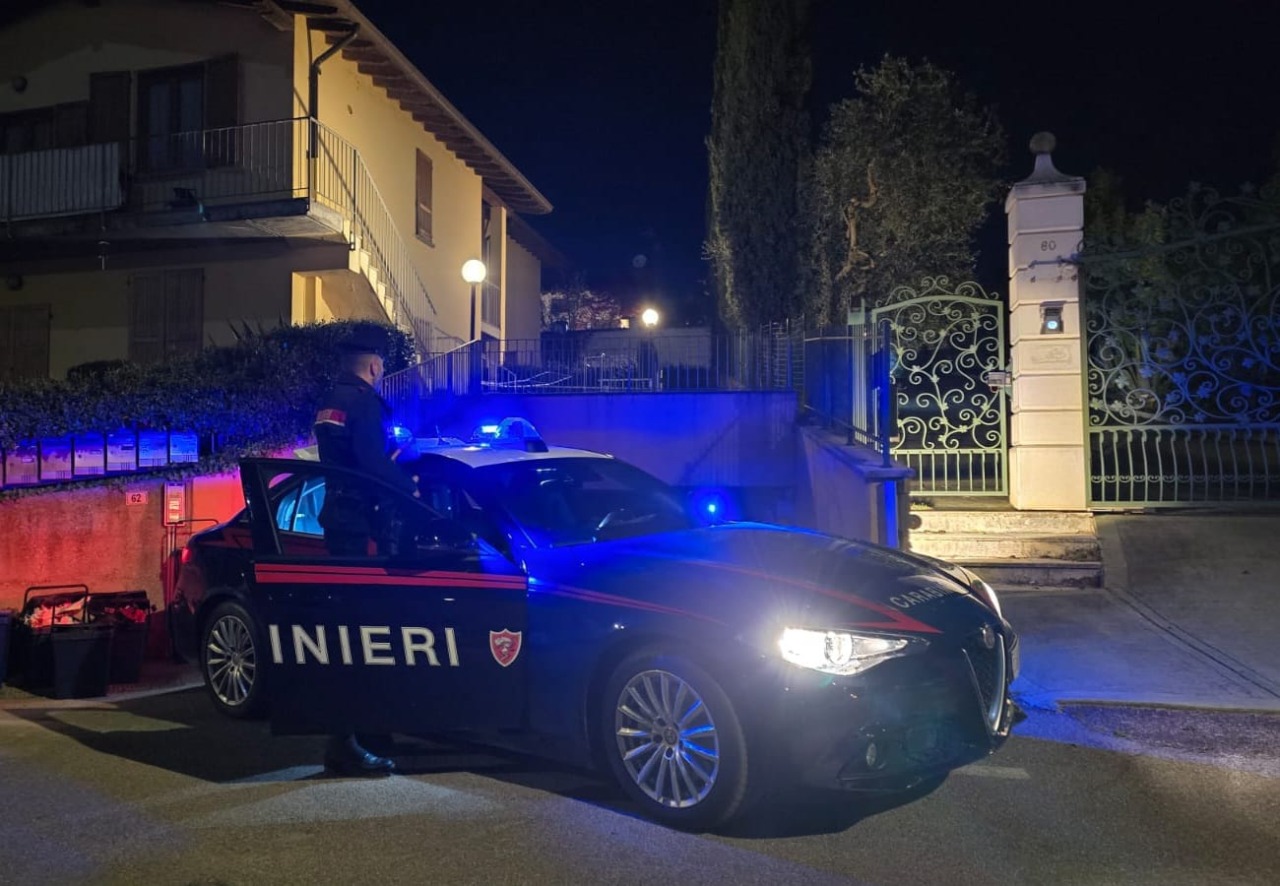 Tenta di dare fuoco a un appartamento per vendetta