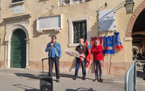 Orzinuovi blindata per l’iniziativa antifascista organizzata da Anpi e Cgil