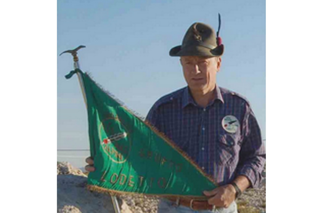 Si è spento Roberto Farimbella, storica guida degli Alpini di Lodetto