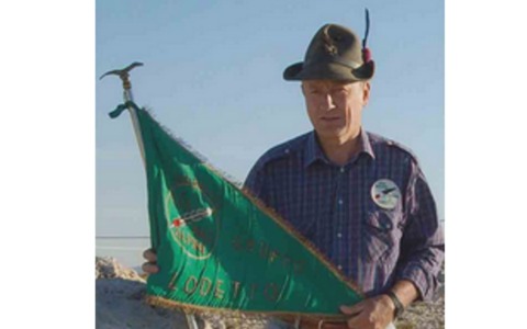 Si è spento Roberto Farimbella, storica guida degli Alpini di Lodetto