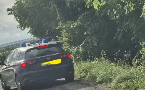 Nuovo blitz al campo nomadi: tra sicurezza, degrado e paradossi