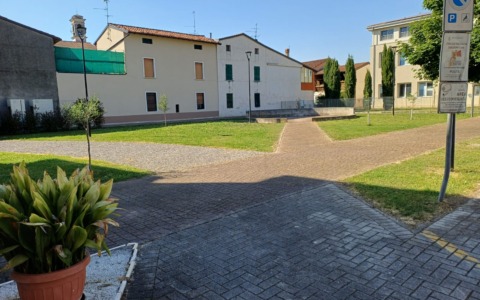 Barbariga: al parco Don Luigi Andeni lo yoga dolce per la terza età