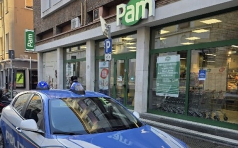 Brescia: rapina al Pam di via Porcellaga, agenti aggrediti e minacciati di morte