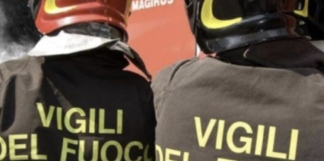 Ghedi: incendio in un’azienda agricola, l’intervento dei Vigili del Fuoco