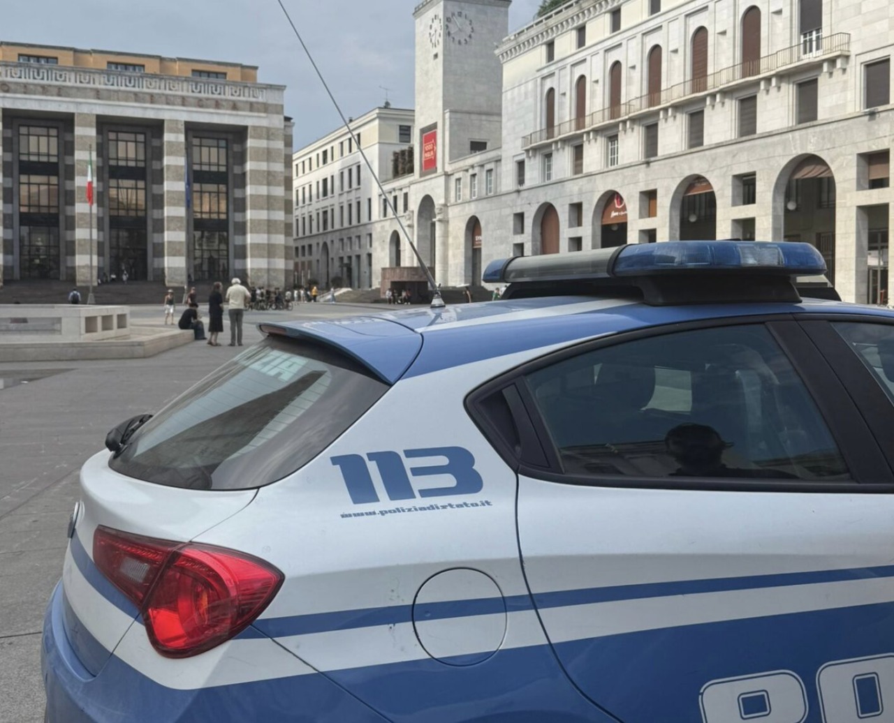 Latitante condannato a due anni trovato a Brescia a bordo di un’auto: arrestato 34enne