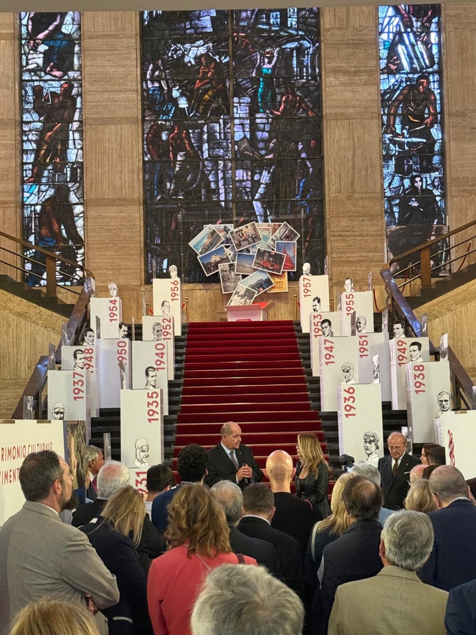 Le 1000 Miglia d’Italia: nel cuore di Roma inaugurata la mostra sulla “corsa più bella del mondo”