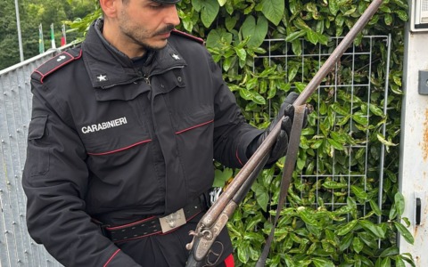 Lumezzane: esplode un colpo di fucile in strada, denunciato