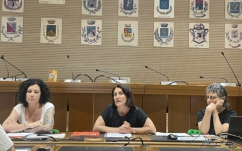 “Ma cosa non è?”: presentata la mostra diffusa realizzata dalle donne e dai giovani di Livemmo