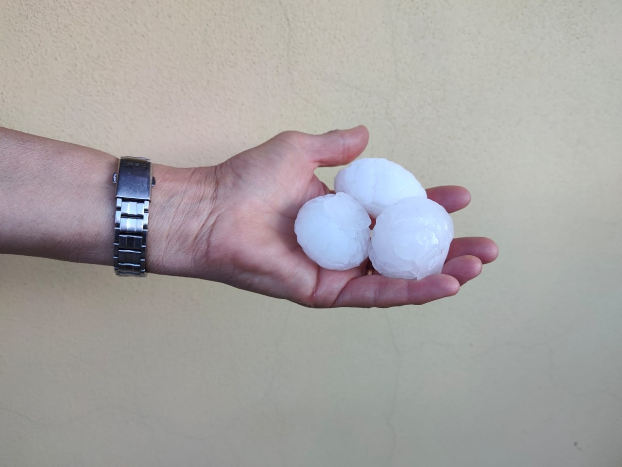 Maltempo nel Bresciano: intenso temporale con grandine, ecco dove